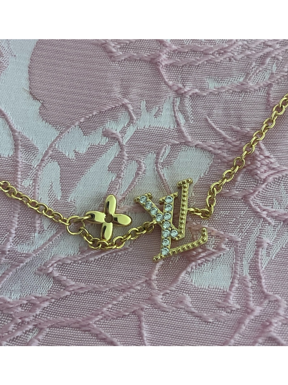 LV bracelet gold chain - Picture 2 of 5
